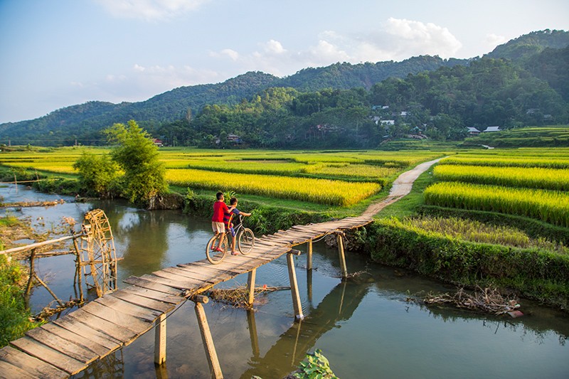 Pu Luong (Thanh Hoa Province)