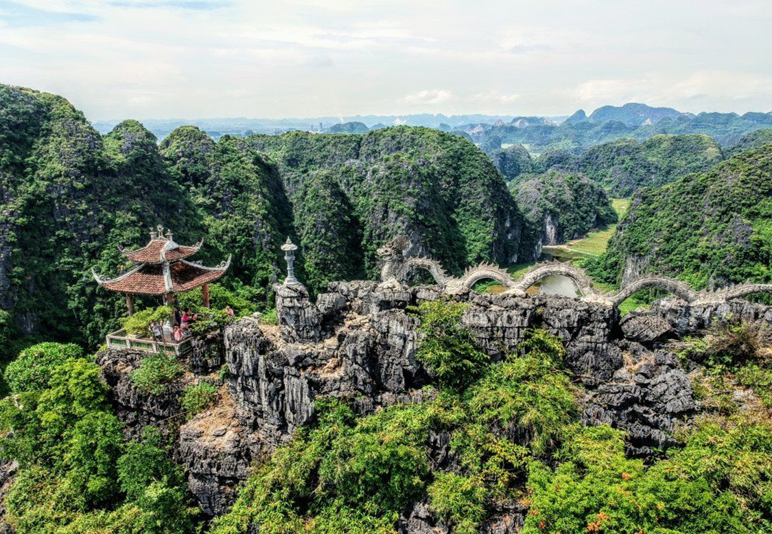 DAY TRIP TO NINH BINH FROM HANOI
