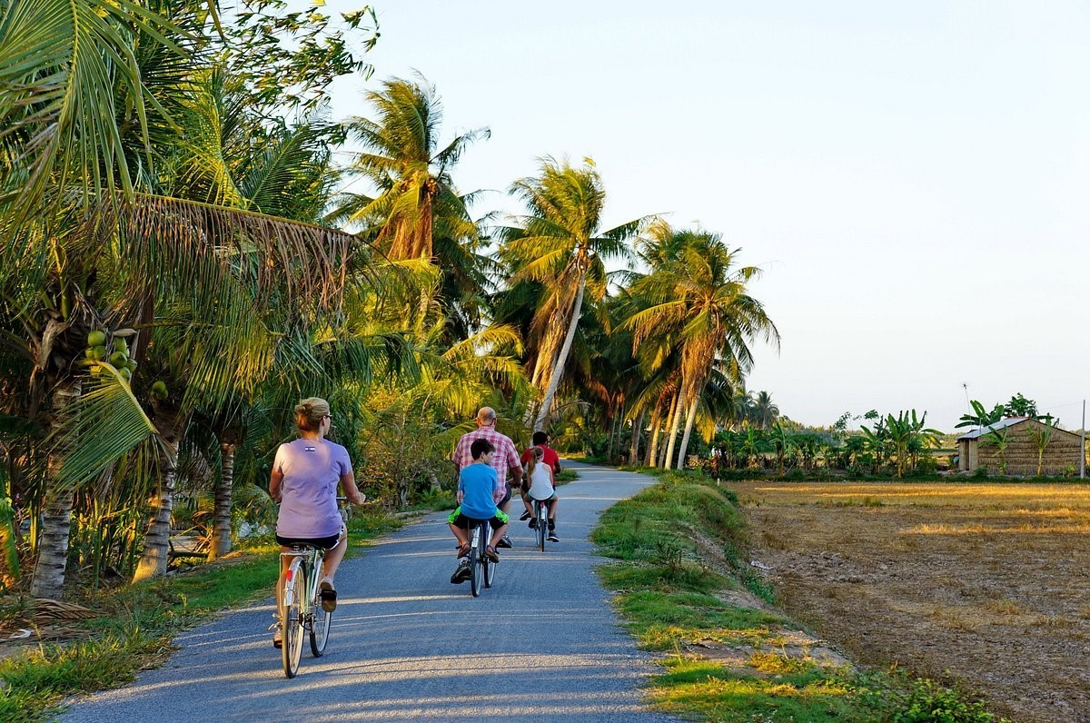 MEKONG DELTA WITH VINH LONG - 4 DAYS 3 NIGHTS
