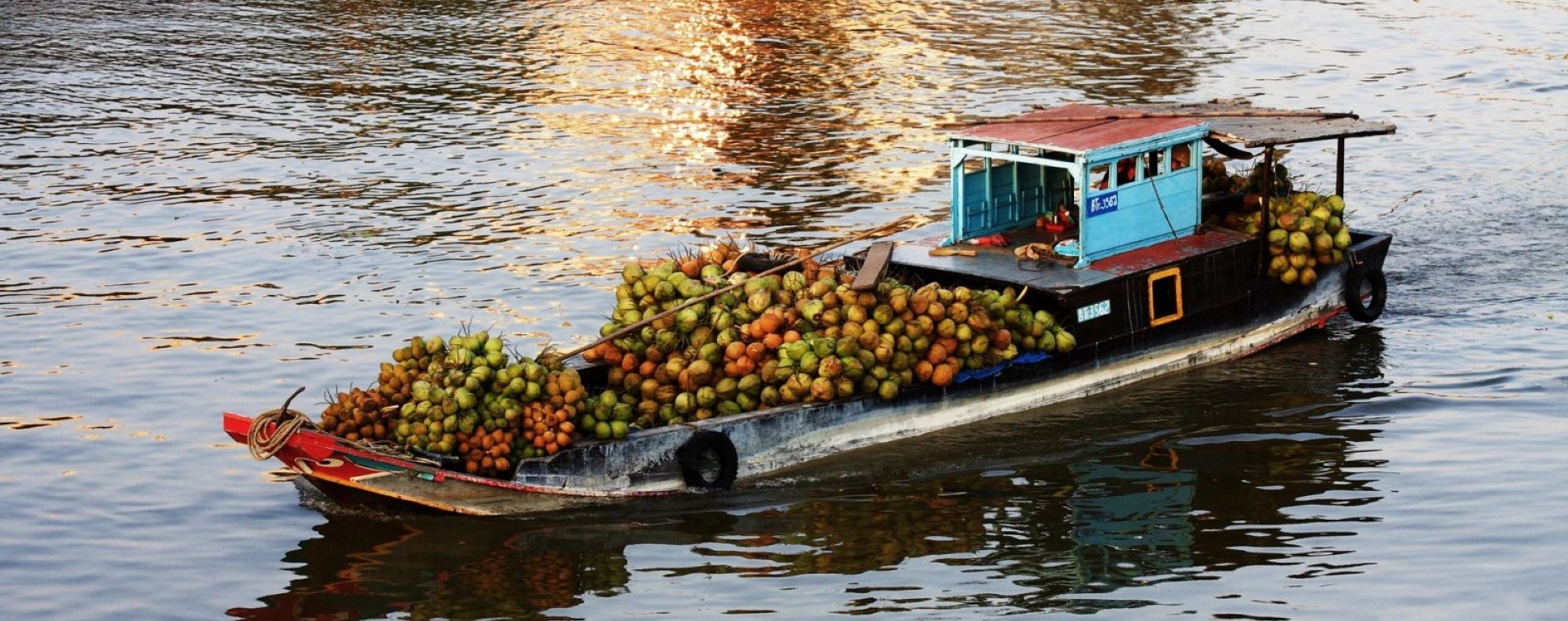 A DAY TRIP TO THE COCONUT KINGDOM IN BEN TRE
