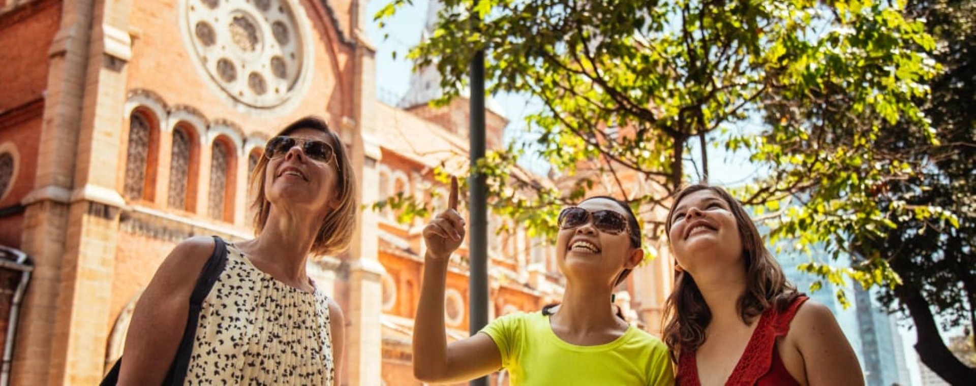 PRIVATE VESPA TOUR - SAIGON’S INSIDER