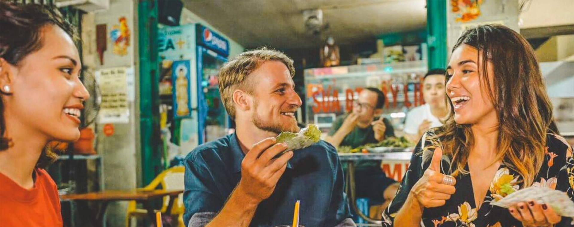 PRIVATE VESPA TOUR - SAIGON AFTER DARK